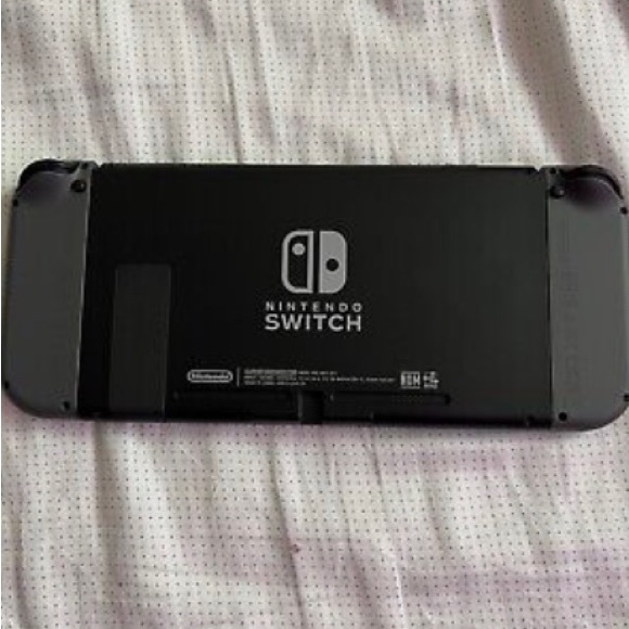 Nintendo - Picture 4 of 9